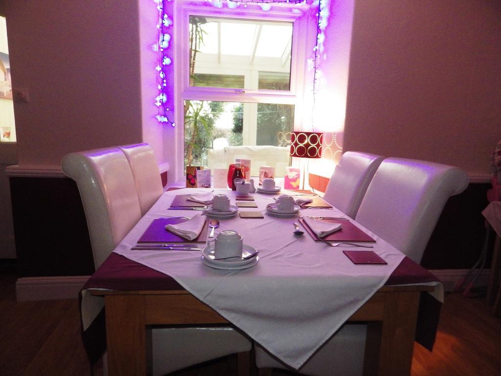 Bed and Breakfast Anglesey House Llandudno Exterior foto
