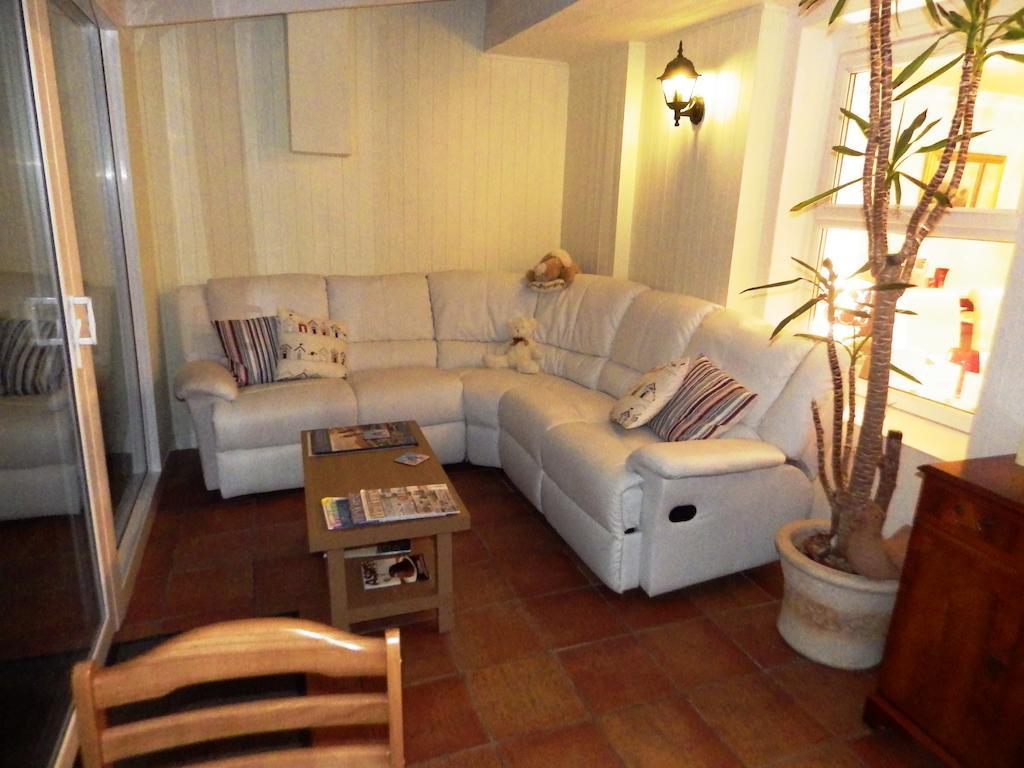 Bed and Breakfast Anglesey House Llandudno Exterior foto