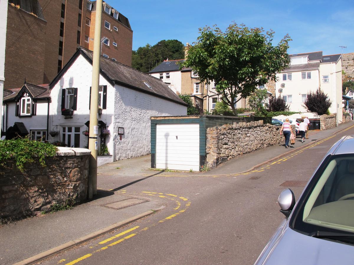 Bed and Breakfast Anglesey House Llandudno Exterior foto